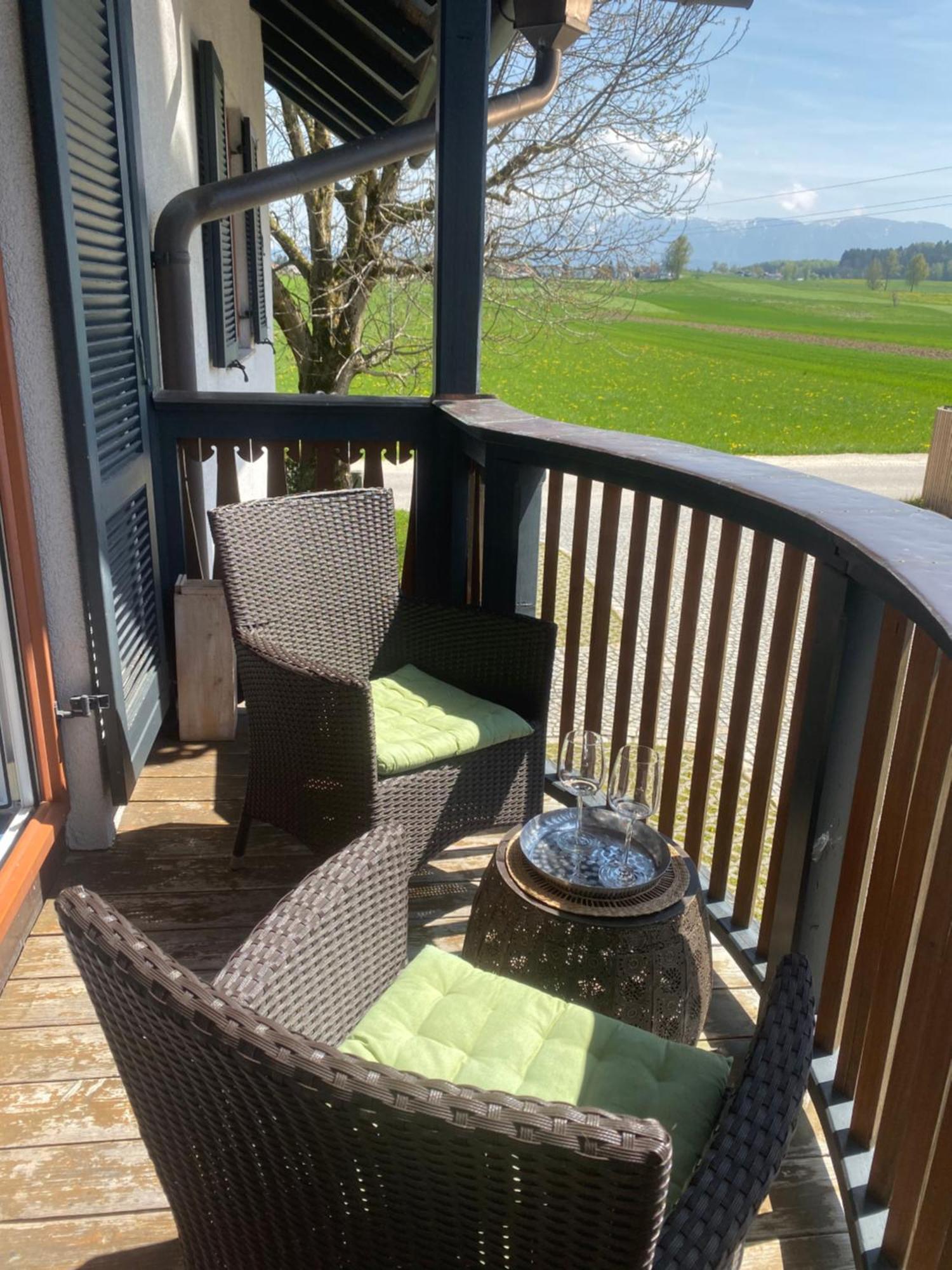 Traumhaft Grosse Ferienwohnung Naehe Attersee Sankt Georgen im Attergau Exterior foto